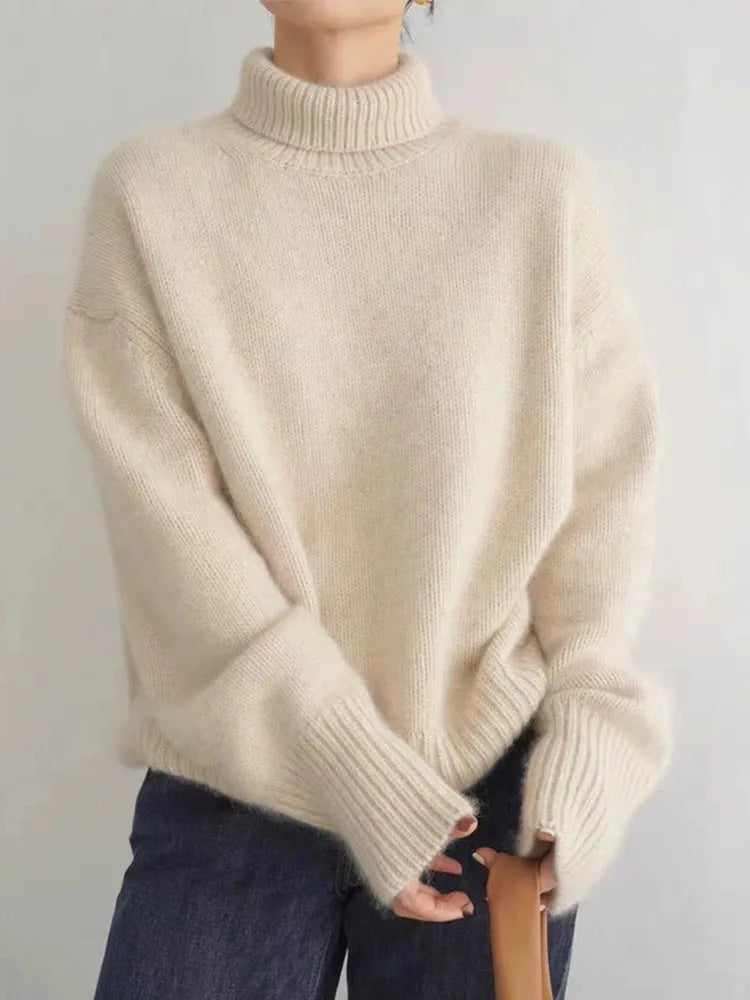 Brisena | Elegancia en Cuello Alto