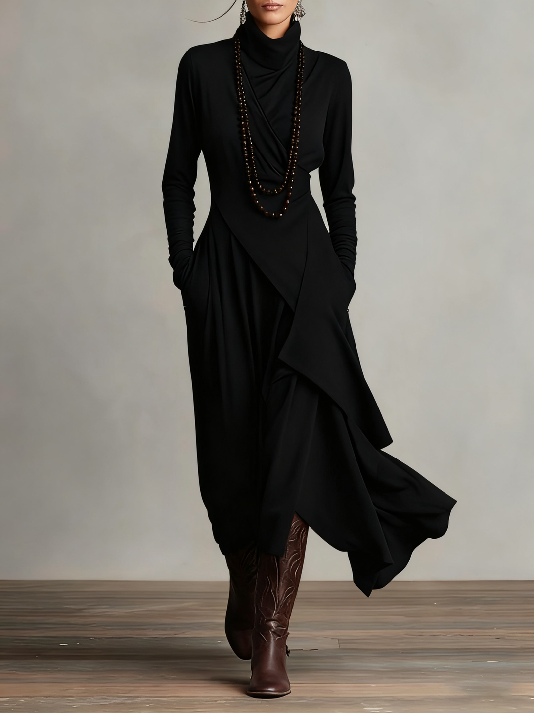 Solmira | Vestido Largo Plisado Asimétrico Con Cuello Alto