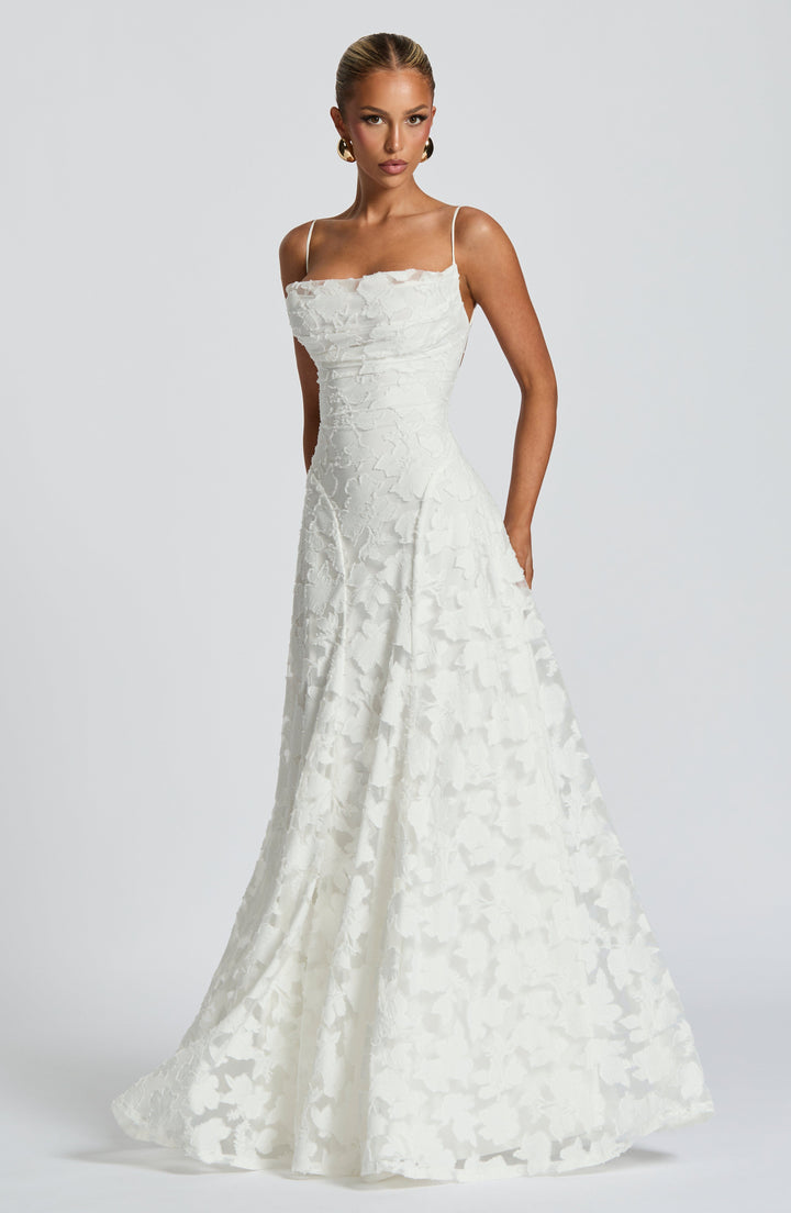 Lucina | Vestido Maxi de Elegancia Refinada